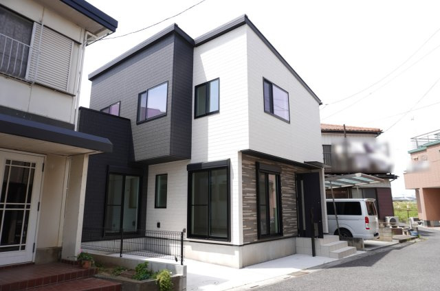 越谷市相模町7丁目 築浅戸建