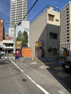 【駐車場】 | 元町店舗