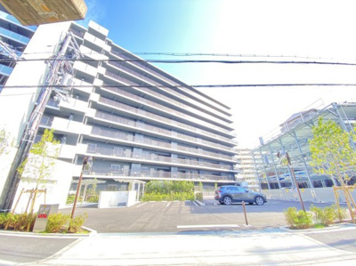 【駐車場】 | アーバンパーク淡路 | 駐輪場・駐車場