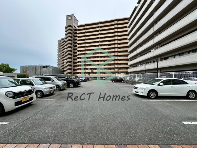 エスペランサオアシスの駐車場