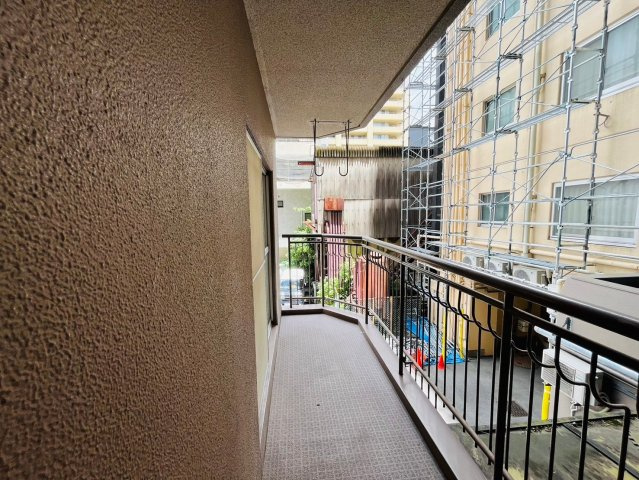 グリーンコーポ三牧の洋室