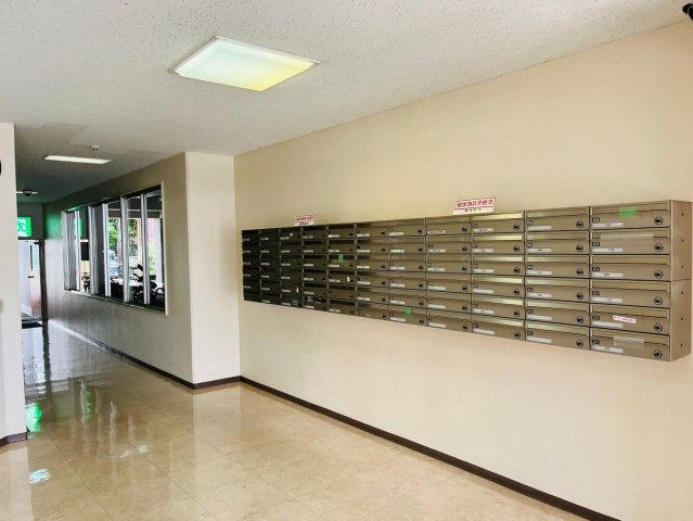 グリーンコーポ三牧のロビー