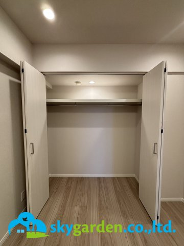 秀和平塚レジデンスの収納