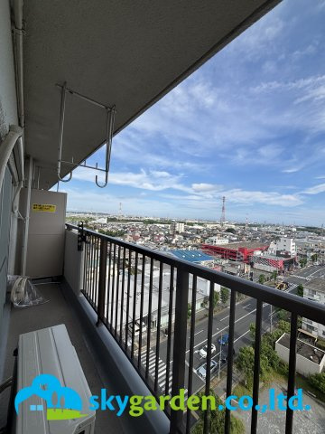 秀和平塚レジデンスのバルコニー