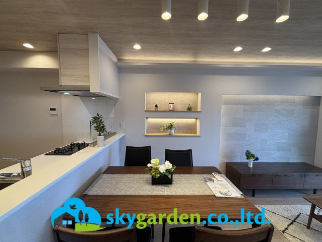 秀和平塚レジデンスのダイニング