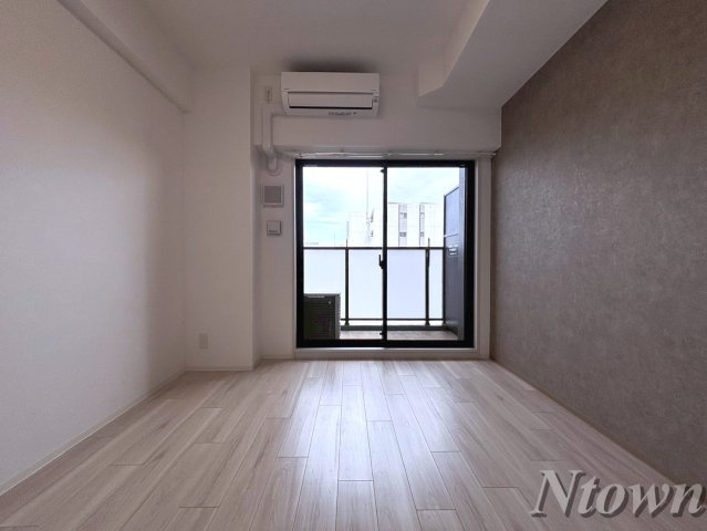 【居間・リビング】 | ディアレイシャス矢場町 | こちらの居間で趣味の時間をお楽しみください