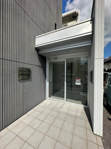 メゾンドアベニールのエントランス