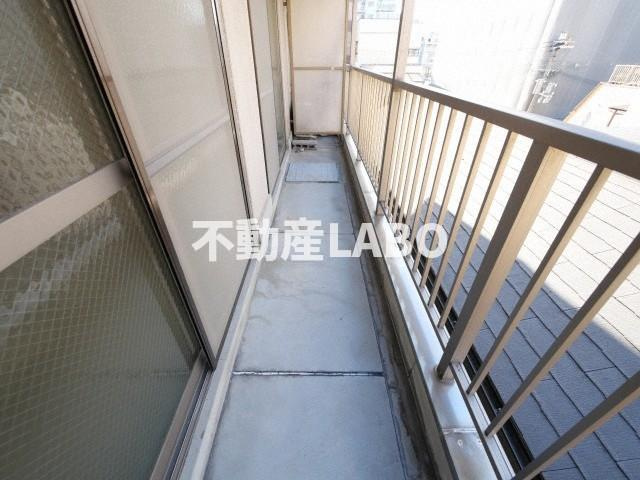 ビ・アット夕凪のバルコニー