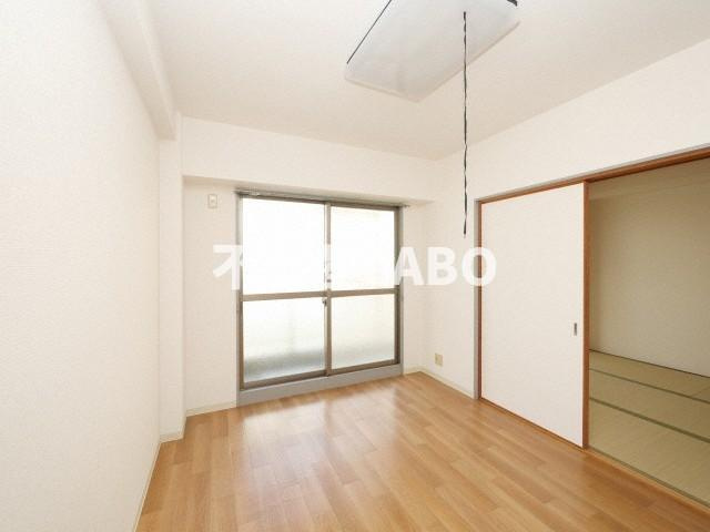 ビ・アット夕凪の洋室