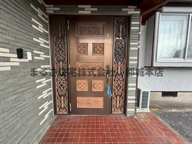 南鷹尾貸家の玄関