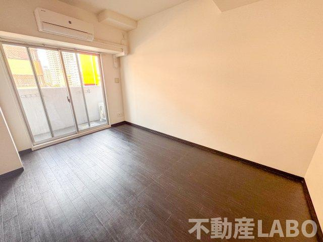 City Lux Nambaの居間・リビング