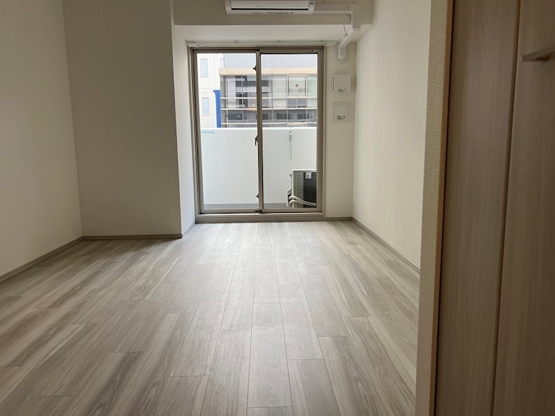 アドバンス三宮パルマの居間・リビング