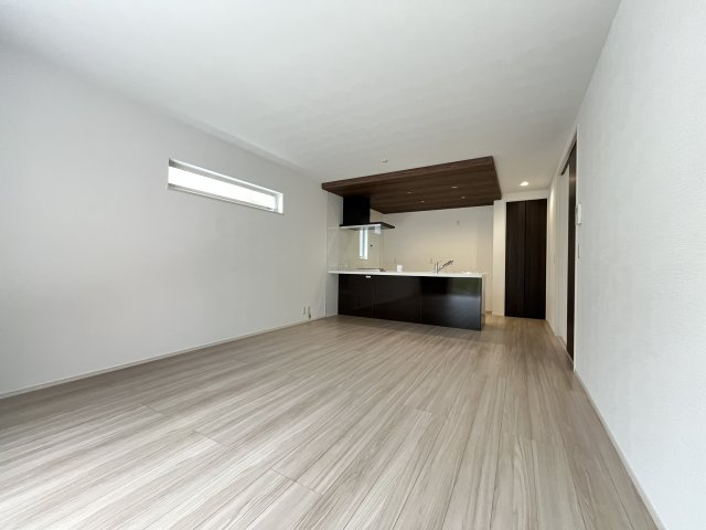 「神戸市東灘区新築一戸建」東灘区岡本の居間・リビング|おしゃれな居間です