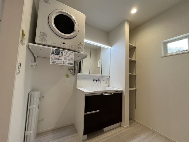 「神戸市東灘区新築一戸建」東灘区岡本のランドリースペース