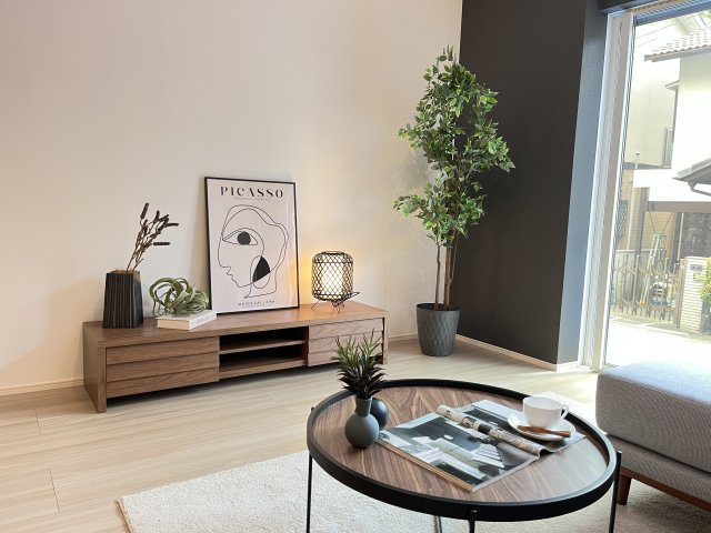 「神戸市東灘区新築一戸建」東灘区岡本の居間・リビング|使いやすい居間です