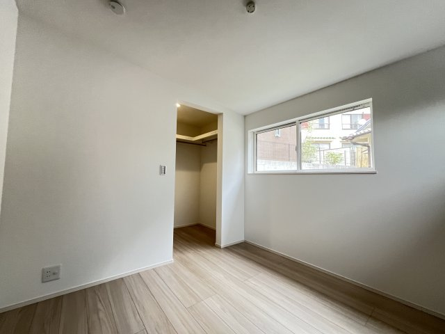 「神戸市東灘区新築一戸建」東灘区岡本の洋室|コンパクトで使いやすい洋室です　4.5帖　ウオークインクローゼット付