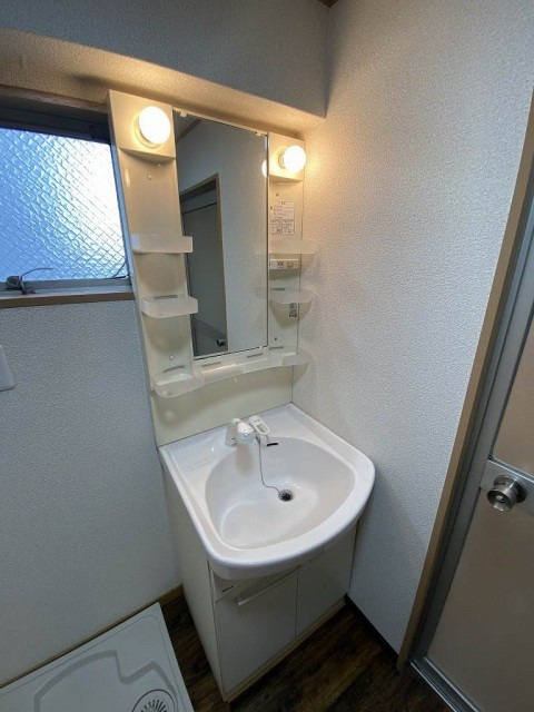 合川ハイツの洗面所|忙しい朝には欠かせない洗面所です