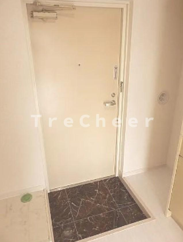 プレミアム成増の玄関