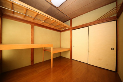 【洋室】 | 鷲宮4丁目中古住宅 | 2階 4.5帖洋室