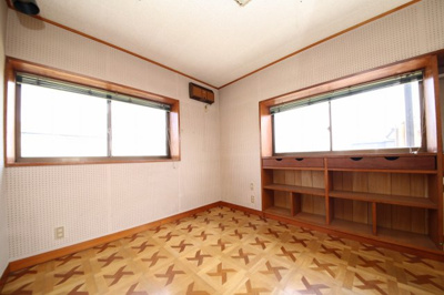 【洋室】 | 鷲宮４丁目中古住宅 | 2階 6.5帖洋室