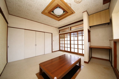 【居間・リビング】 | 鷲宮４丁目中古住宅 | 1階リビング