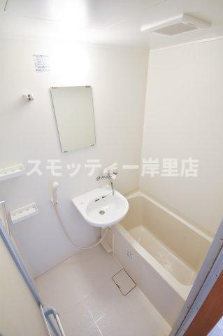 住之江I番館の浴室