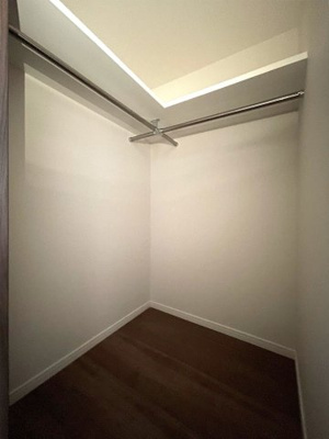 【収納】 | Maison de R 東比恵 | 別号室の写真になります。現況優先。