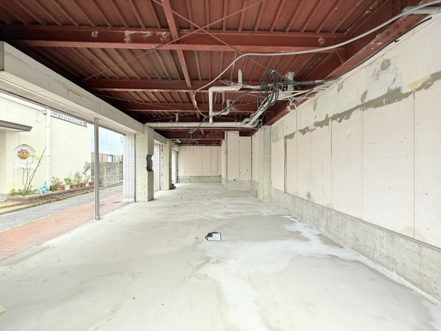 【駐車場】 | エバンジェル片井