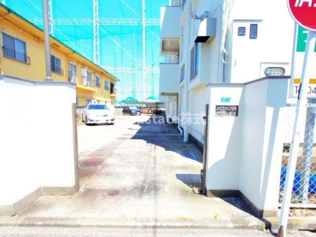 ラビアン花小金井のエントランス