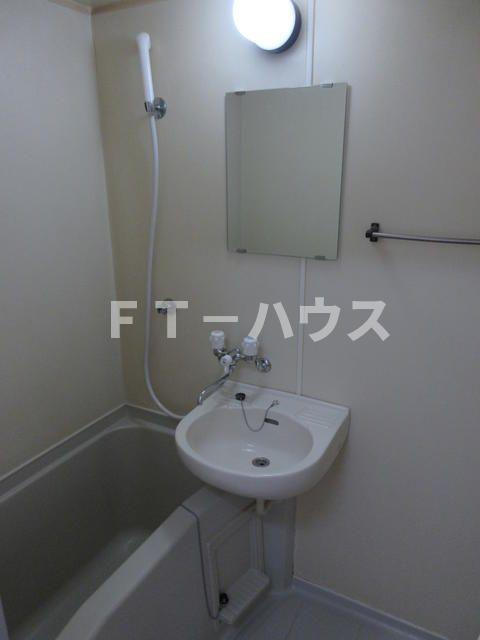 ハイツ大谷の浴室