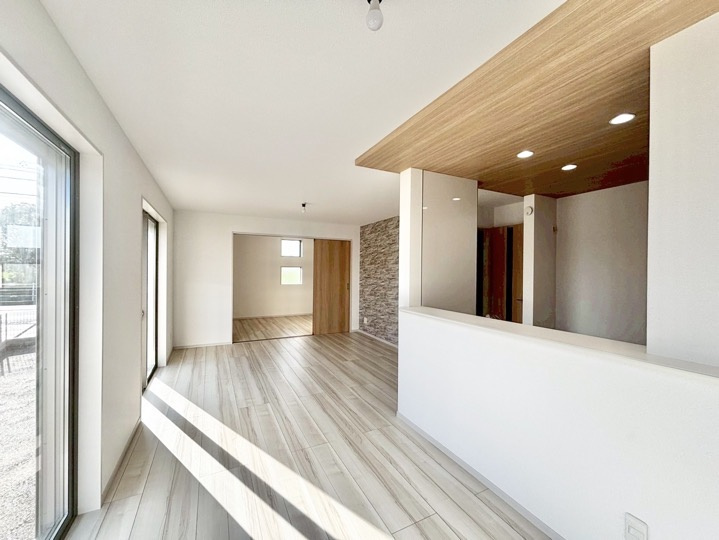 グラファーレ豊田市大島町　全3棟　新築戸建の居間・リビング