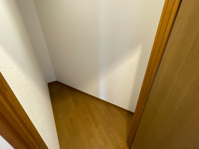 【収納】 | 富士見市羽沢1丁目　中古一戸建住宅　(ふじみ野店) | チャーミングな三角の収納です！