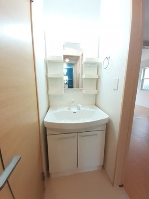 【洗面所】 | パストラルデンエン２DKHW | 使いやすい洗面所です