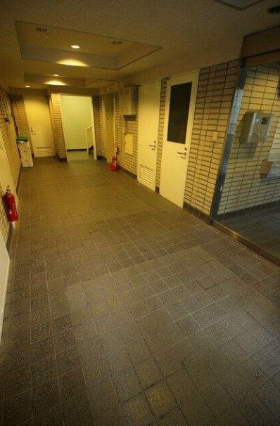 エリントンヒル国府台のエントランス