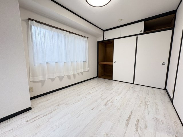 サンクレスト本中山の寝室