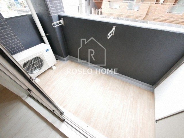 ファーストフィオーレ本町イーストⅡのバルコニー