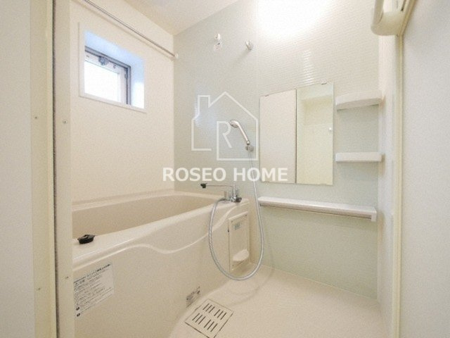 ファーストフィオーレ本町イーストⅡの浴室