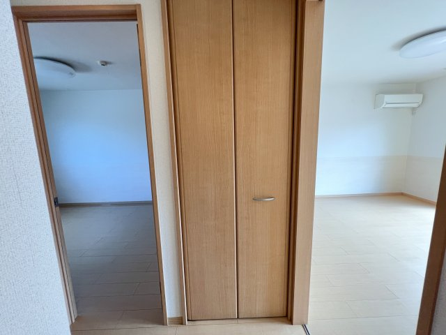 セジュール堂林 A棟の収納