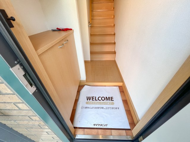 セジュール堂林 A棟の玄関