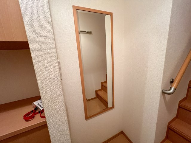 セジュール堂林 A棟の玄関