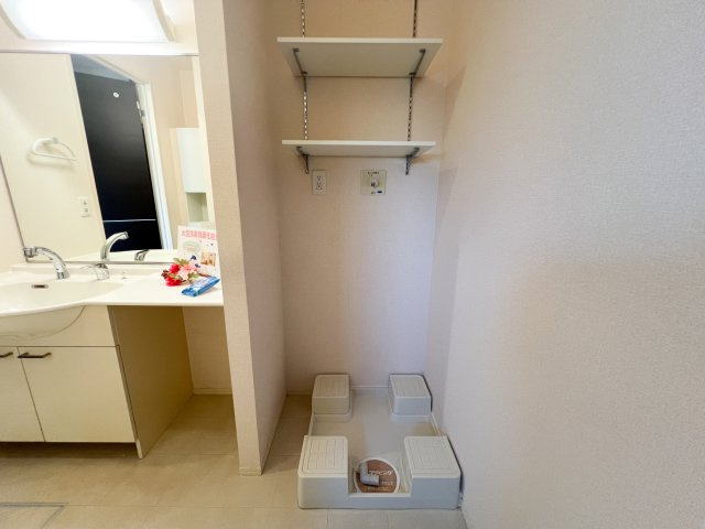 UN DE CES JOURSの洗面所
