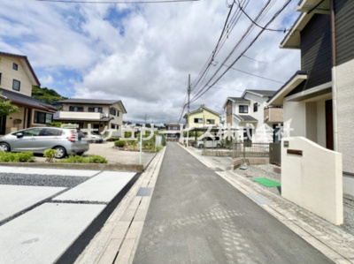 【前面道路含む現地写真】 | 富士市岩本 11期 新築一戸建て 3号棟 | 前面道路含む現地写真です