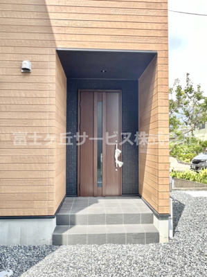 【エントランス】 | 富士市岩本 11期 新築一戸建て 3号棟 | エントランスです