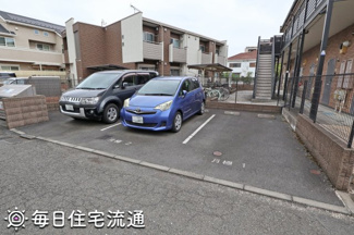 【駐車場】