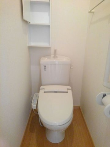 ロコモーション・Ｍのトイレ|ゆったりとした空間のトイレです