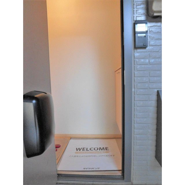 岐阜市長良のアパートの玄関