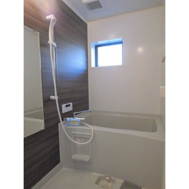 岐阜市長良のアパートの浴室