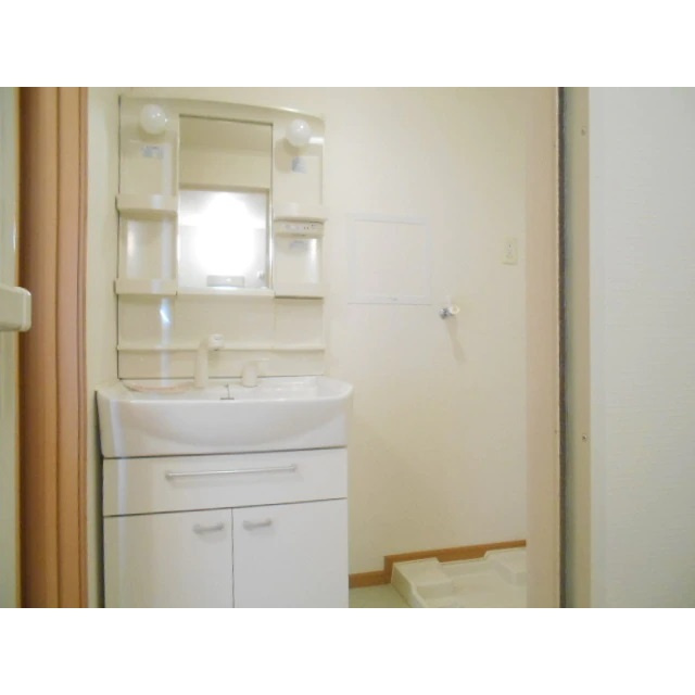 ソラーレ　パラッツオの洗面所|洗髪洗面化粧台