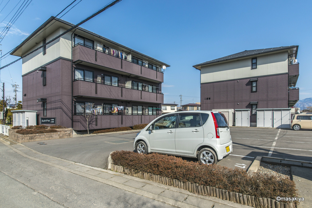 シェルブール　二番街の外観