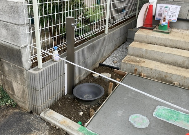 【設備】 | 敷地内には、散水栓や立水栓があります。水道水を直接利用できるため、水を運ぶ手間を省くことが出来ます。大量の水を必要とする洗車作業や清掃などに役立ちます。その他設備とあわせて、現地でご確認ください。
